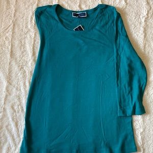 Karen Scott, 3/4 sleeve casual top, green, women’s size medium (M).